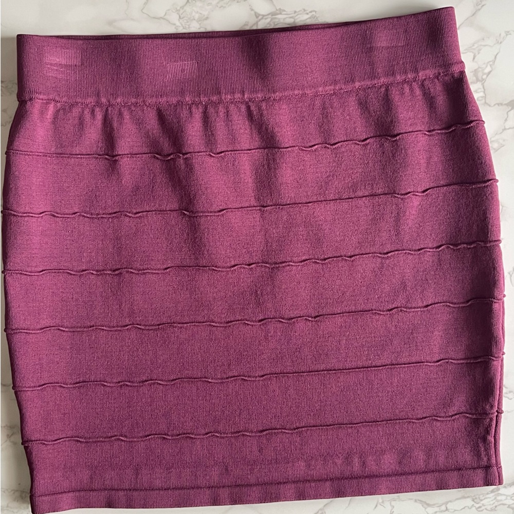 Wet Seal L Bandage Mini Skirt - Stretchy, pull-on, mauve color